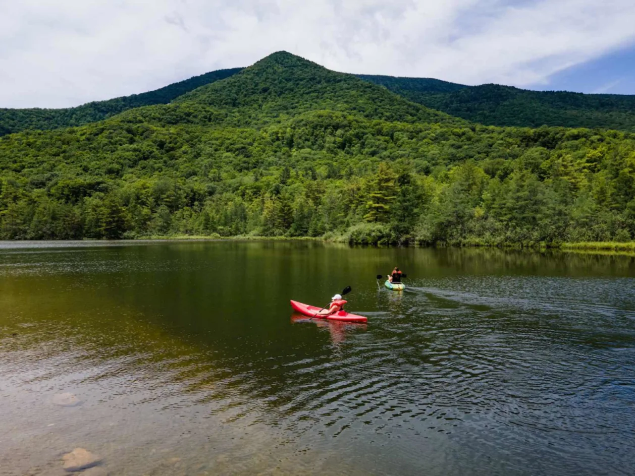 Equinox Resort in Vermont kayaking on lake